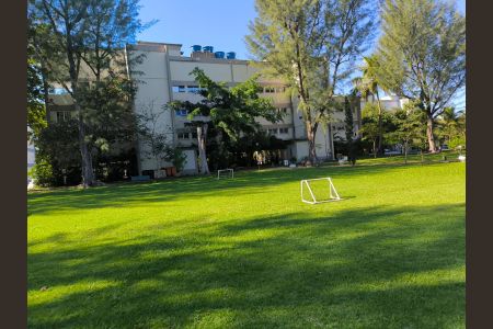 Apartamento à venda com 88m², 2 quartos e 2 vagasQuintal