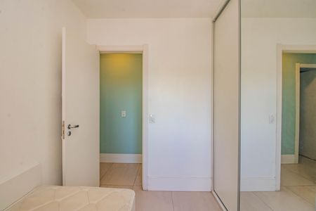 Quarto 1 de apartamento à venda com 3 quartos, 76m² em São Sebastião, Porto Alegre