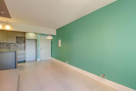 Sala de apartamento à venda com 3 quartos, 76m² em São Sebastião, Porto Alegre