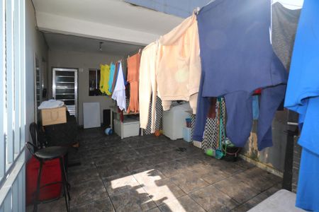 Casa à venda com 480m², 2 quartos e sem vaga Casa à venda com 480m², 2 quartos e sem vagaCasa 04
