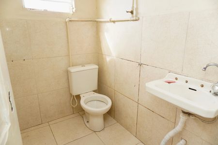 Casa para alugar com 48m², 2 quartos e sem vagaBanheiro