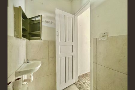 Banheiro de casa para alugar com 1 quarto, 40m² em Santo Andre, Belo Horizonte