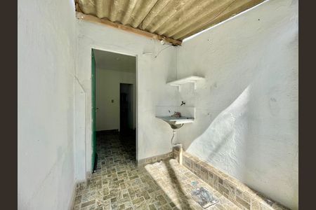 Casa para alugar com 40m², 1 quarto e sem vagaÁrea de serviço