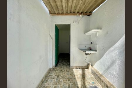 Casa para alugar com 40m², 1 quarto e sem vagaÁrea de serviço