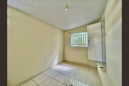 Quarto de casa à venda com 6 quartos, 300m² em Santo Andre, Belo Horizonte