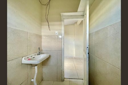Casa à venda com 300m², 6 quartos e sem vaga Casa à venda com 300m², 6 quartos e sem vagaBanheiro