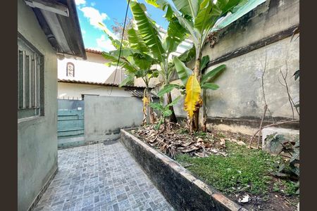 Casa à venda com 300m², 6 quartos e sem vaga Casa à venda com 300m², 6 quartos e sem vagaÁrea externa