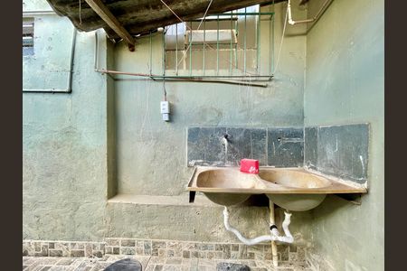Área de serviço de casa à venda com 6 quartos, 300m² em Santo Andre, Belo Horizonte
