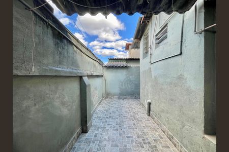 Área externa de casa à venda com 6 quartos, 300m² em Santo Andre, Belo Horizonte