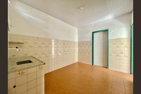 Casa 2 - Cozinha de casa à venda com 6 quartos, 300m² em Santo Andre, Belo Horizonte
