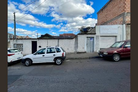 Fachada de casa à venda com 6 quartos, 300m² em Santo Andre, Belo Horizonte