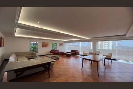 Apartamento à venda com 118m², 3 quartos e 2 vagas Apartamento à venda com 118m², 3 quartos e 2 vagasSalão de Festas