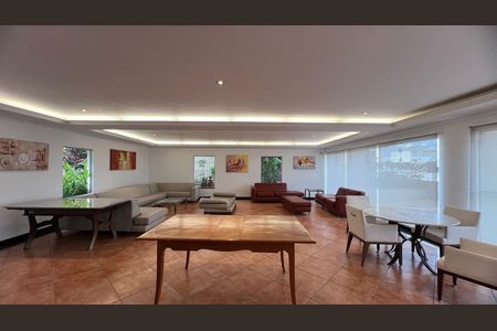 Apartamento à venda com 118m², 3 quartos e 2 vagas Apartamento à venda com 118m², 3 quartos e 2 vagasSalão de Festas
