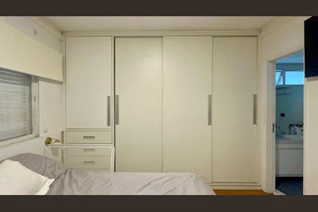 Apartamento à venda com 118m², 3 quartos e 2 vagas Apartamento à venda com 118m², 3 quartos e 2 vagasSuite