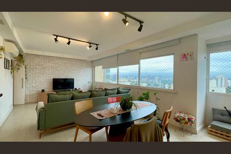 Apartamento à venda com 118m², 3 quartos e 2 vagas Apartamento à venda com 118m², 3 quartos e 2 vagasSala