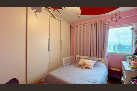 Apartamento à venda com 118m², 3 quartos e 2 vagas Apartamento à venda com 118m², 3 quartos e 2 vagasQuarto 2