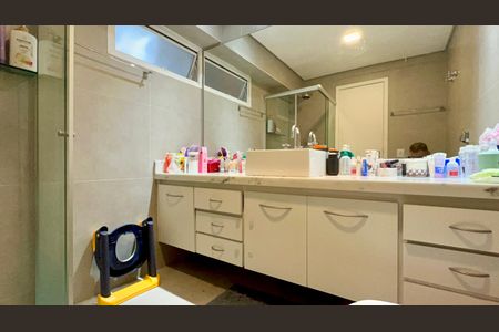 Apartamento à venda com 118m², 3 quartos e 2 vagas Apartamento à venda com 118m², 3 quartos e 2 vagasBanheiro