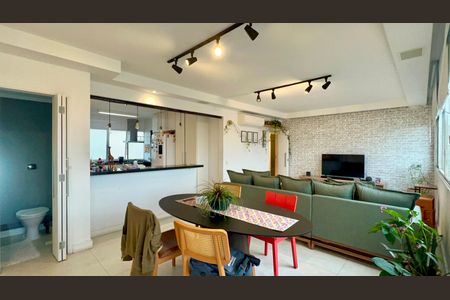 Apartamento à venda com 118m², 3 quartos e 2 vagas Apartamento à venda com 118m², 3 quartos e 2 vagasSala