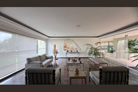 Apartamento à venda com 118m², 3 quartos e 2 vagas Apartamento à venda com 118m², 3 quartos e 2 vagasHall de entrada