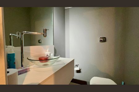Apartamento à venda com 118m², 3 quartos e 2 vagas Apartamento à venda com 118m², 3 quartos e 2 vagasLavabo