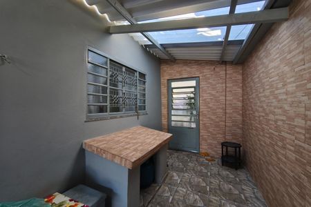 Casa à venda com 260m², 3 quartos e 3 vagasCorredor - Quintal