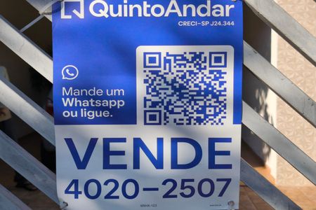 Casa à venda com 260m², 3 quartos e 3 vagasPLACA INSTALADA NA FACHADA
