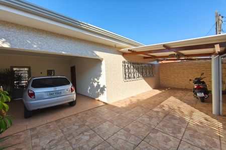 Casa à venda com 260m², 3 quartos e 3 vagasQuintal - Garagem
