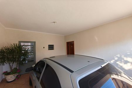 Casa à venda com 260m², 3 quartos e 3 vagasQuintal - Garagem