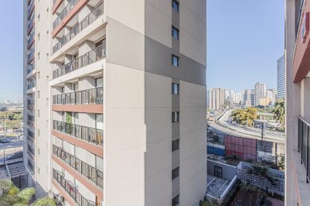 Studio para alugar com 25m², 1 quarto e sem vaga Studio para alugar com 25m², 1 quarto e sem vagaVaranda