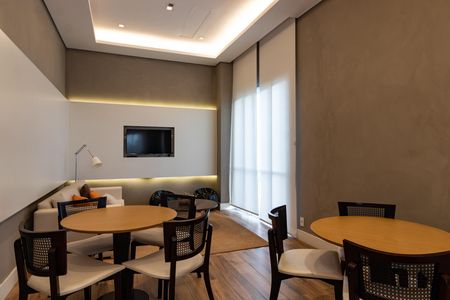 Apartamento para alugar com 57m², 2 quartos e 1 vaga
