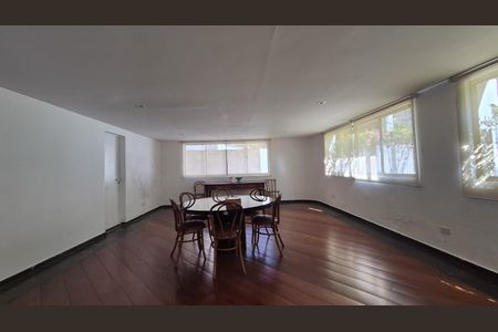 Apartamento à venda com 110m², 3 quartos e 1 vaga Apartamento à venda com 110m², 3 quartos e 1 vagaÁrea comum - Salão de festas