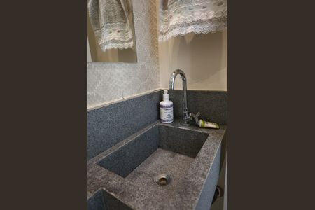 Apartamento à venda com 110m², 3 quartos e 1 vaga Apartamento à venda com 110m², 3 quartos e 1 vagaLavabo