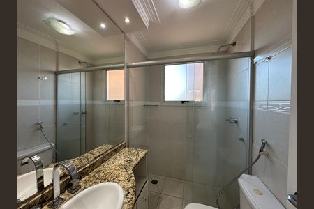 Apartamento à venda com 94m², 3 quartos e 2 vagas Apartamento à venda com 94m², 3 quartos e 2 vagasBanheiro da Suíte