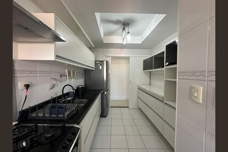 Apartamento à venda com 94m², 3 quartos e 2 vagas Apartamento à venda com 94m², 3 quartos e 2 vagasCozinha