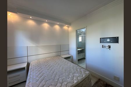 Apartamento à venda com 94m², 3 quartos e 2 vagas Apartamento à venda com 94m², 3 quartos e 2 vagasSuíte