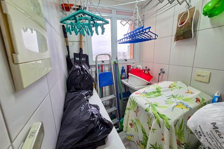 Apartamento para alugar com 70m², 2 quartos e 1 vagaÁrea de Serviço