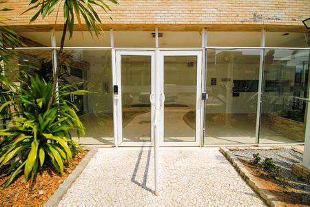 Apartamento para alugar com 70m², 2 quartos e 1 vagaFachada