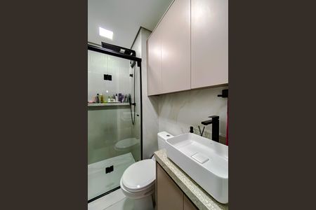 Apartamento à venda com 45m², 2 quartos e 1 vaga Apartamento à venda com 45m², 2 quartos e 1 vagaBanheiro