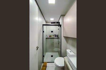 Apartamento à venda com 45m², 2 quartos e 1 vaga Apartamento à venda com 45m², 2 quartos e 1 vagaBanheiro