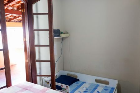 Casa à venda com 215m², 3 quartos e 2 vagas Casa à venda com 215m², 3 quartos e 2 vagasQuarto 2