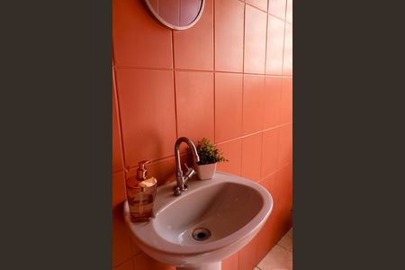 Casa à venda com 215m², 3 quartos e 2 vagas Casa à venda com 215m², 3 quartos e 2 vagasBanheiro da Suíte 3
