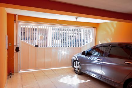 Garagem de casa à venda com 3 quartos, 215m² em Cidade das Flores, Osasco