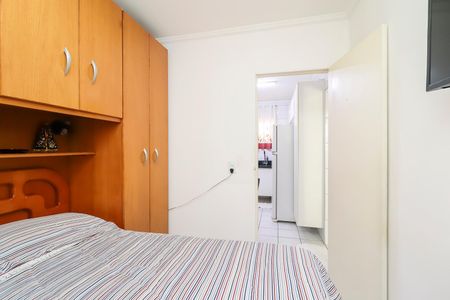 Quarto 1 de apartamento à venda com 2 quartos, 48m² em Conjunto Residencial José Bonifácio, São Paulo