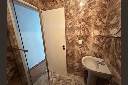 Casa para alugar com 160m², 2 quartos e sem vagaBanheiro 1