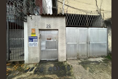 Casa para alugar com 160m², 2 quartos e sem vagaFacada + placa