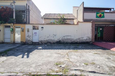 Casa para alugar com 270m², 3 quartos e 1 vaga Casa para alugar com 270m², 3 quartos e 1 vagaFachada