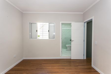 Casa de condomínio à venda com 174m², 3 quartos e 2 vagasSuíte