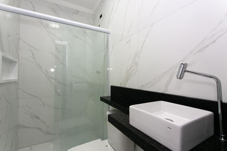 Casa de condomínio à venda com 174m², 3 quartos e 2 vagasBanheiro Social