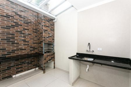 Casa de condomínio à venda com 174m², 3 quartos e 2 vagasChurrasqueira e Área de Serviço