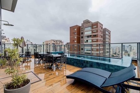 Studio à venda com 24m², 1 quarto e sem vaga Studio à venda com 24m², 1 quarto e sem vagaÁrea comum - Piscina